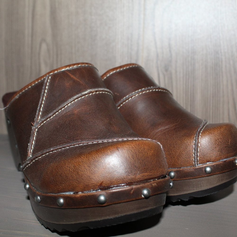 Brown Leather Clogs